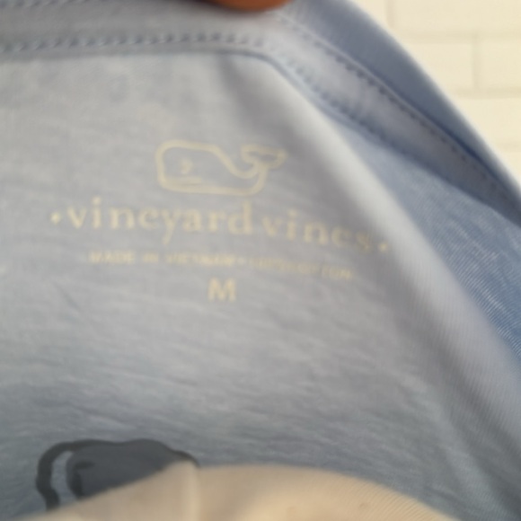 🆕 Vineyard Vines Women’s Fall Whale Long Sleeve Shirt - Picture 6 of 6